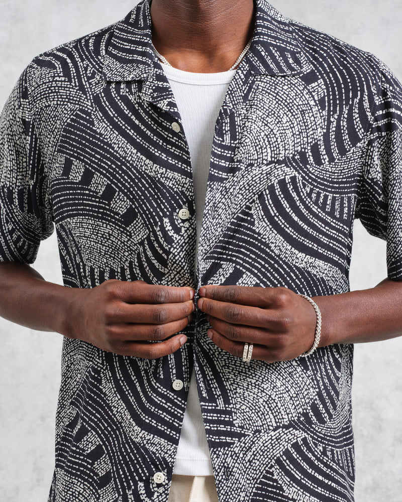 wax london men's Didcot - Navy And Ecru Abstract Print Short-Sleeve Shirt
